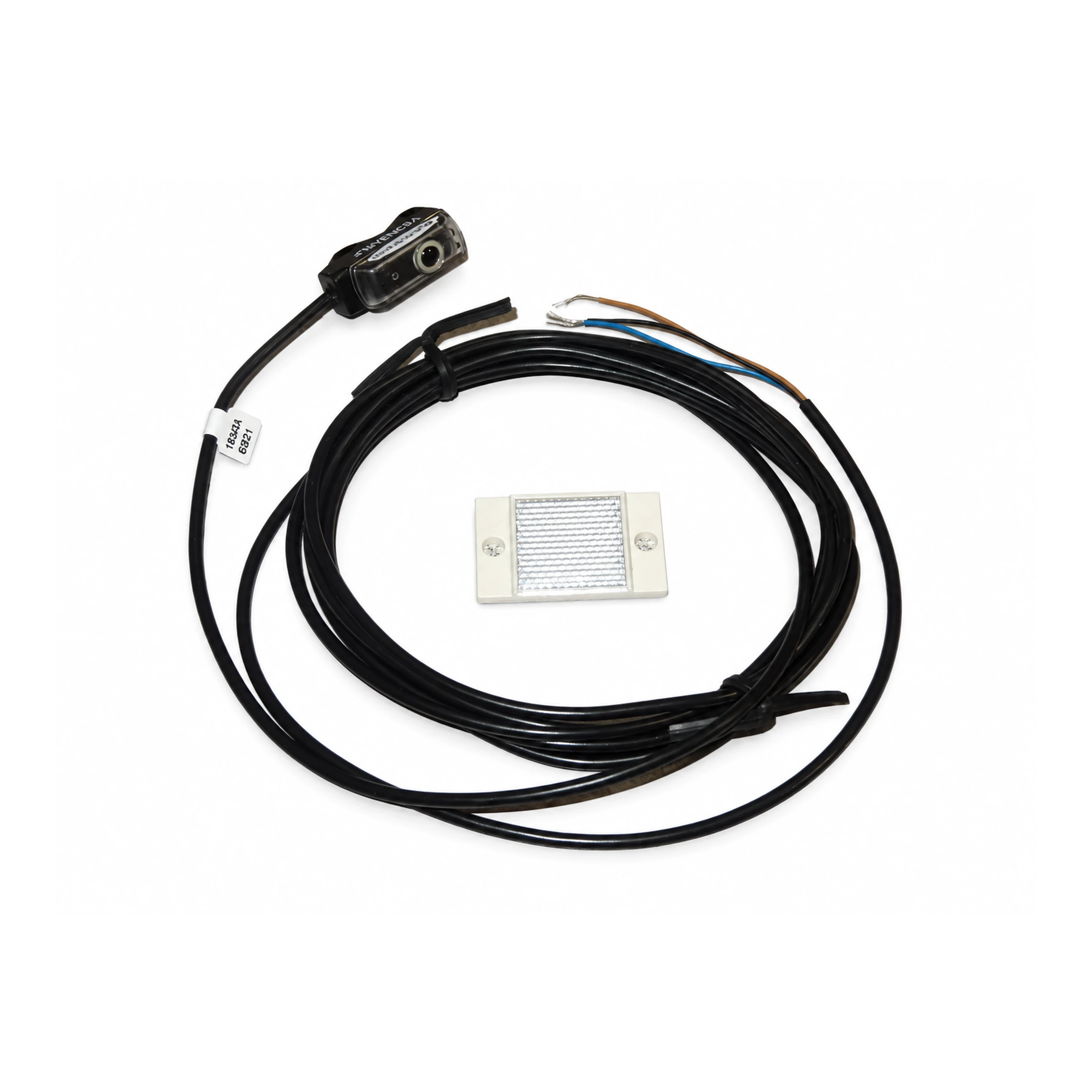 NPN Retroreflective Photoelectric Sensor — 32041000